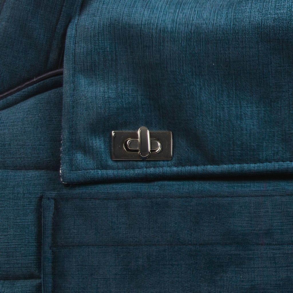 comprar bolso perro abierto azul turquesa oscuro interior pata gallo corona detalle3 comprar bolso perro abierto azul turquesa oscuro interior pata gallo corona detalle3