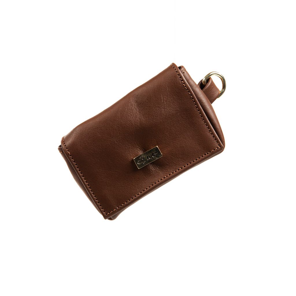 Bolsito de piel marron para correa de perro Bolsito de piel marron para correa de perro