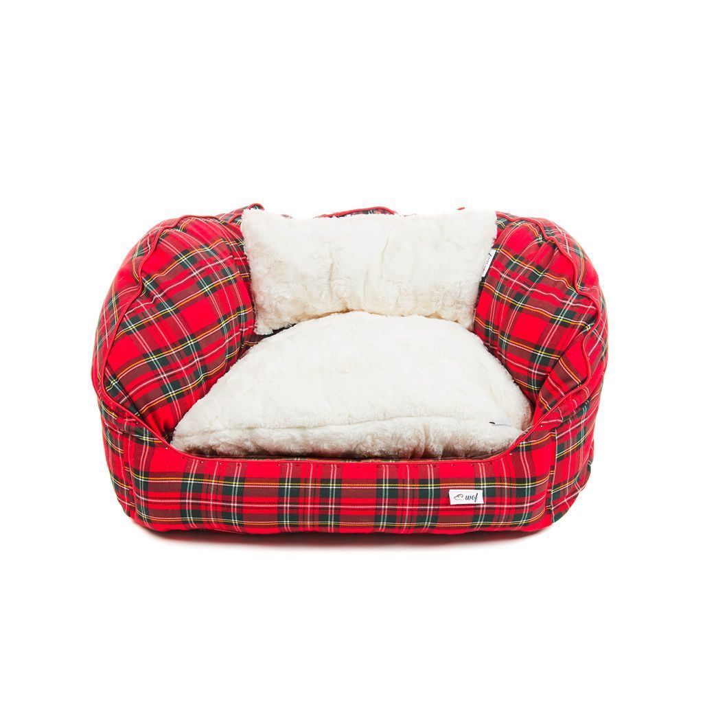 cama oval cuadros escoceses rojos cojin blanco pelo cama oval cuadros escoceses rojos cojin blanco pelo