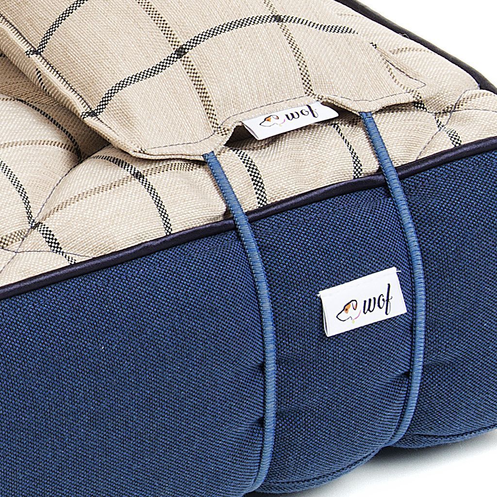 colchon azul beige cuadros detalle colchon azul beige cuadros detalle
