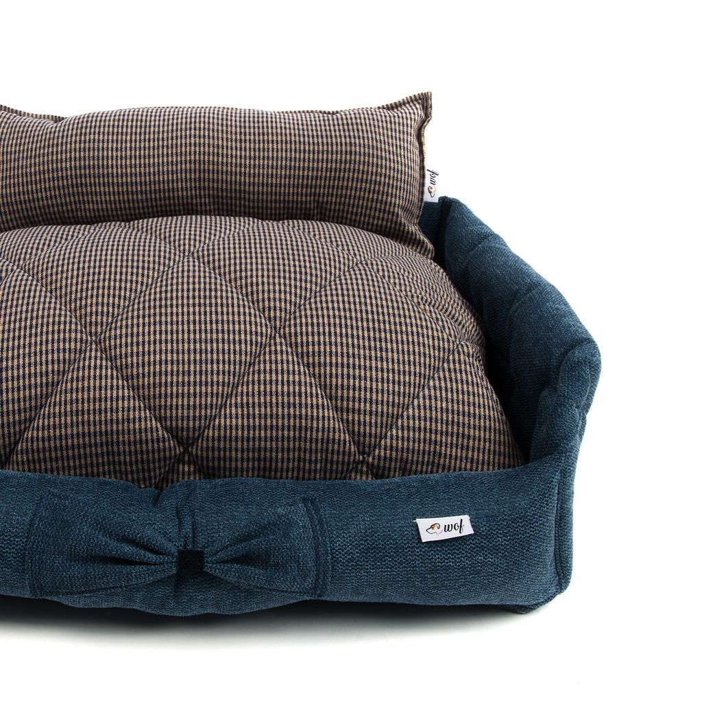 comprar cama basic azul cojin beige cuadritos azules detalle comprar cama basic azul cojin beige cuadritos azules detalle