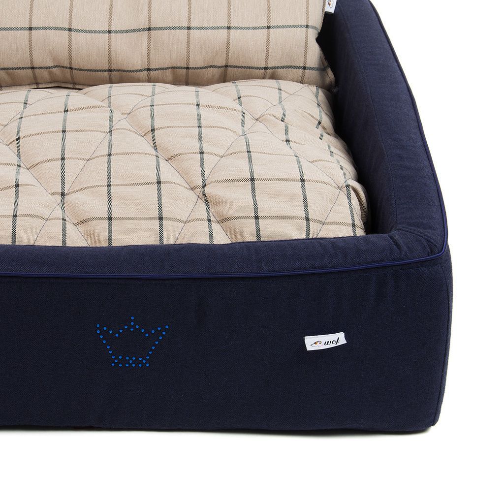 comprar cama tracua azul marino cojin beige lineas detalle comprar cama tracua azul marino cojin beige lineas detalle