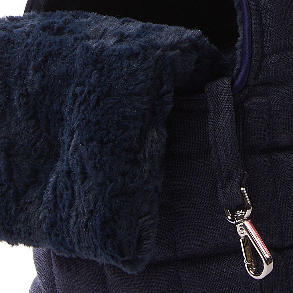 Bolso de doble tapa azul marino forro pelo corto azul marino lado detalle 1 Bolso de doble tapa azul marino forro pelo corto azul marino lado detalle 1