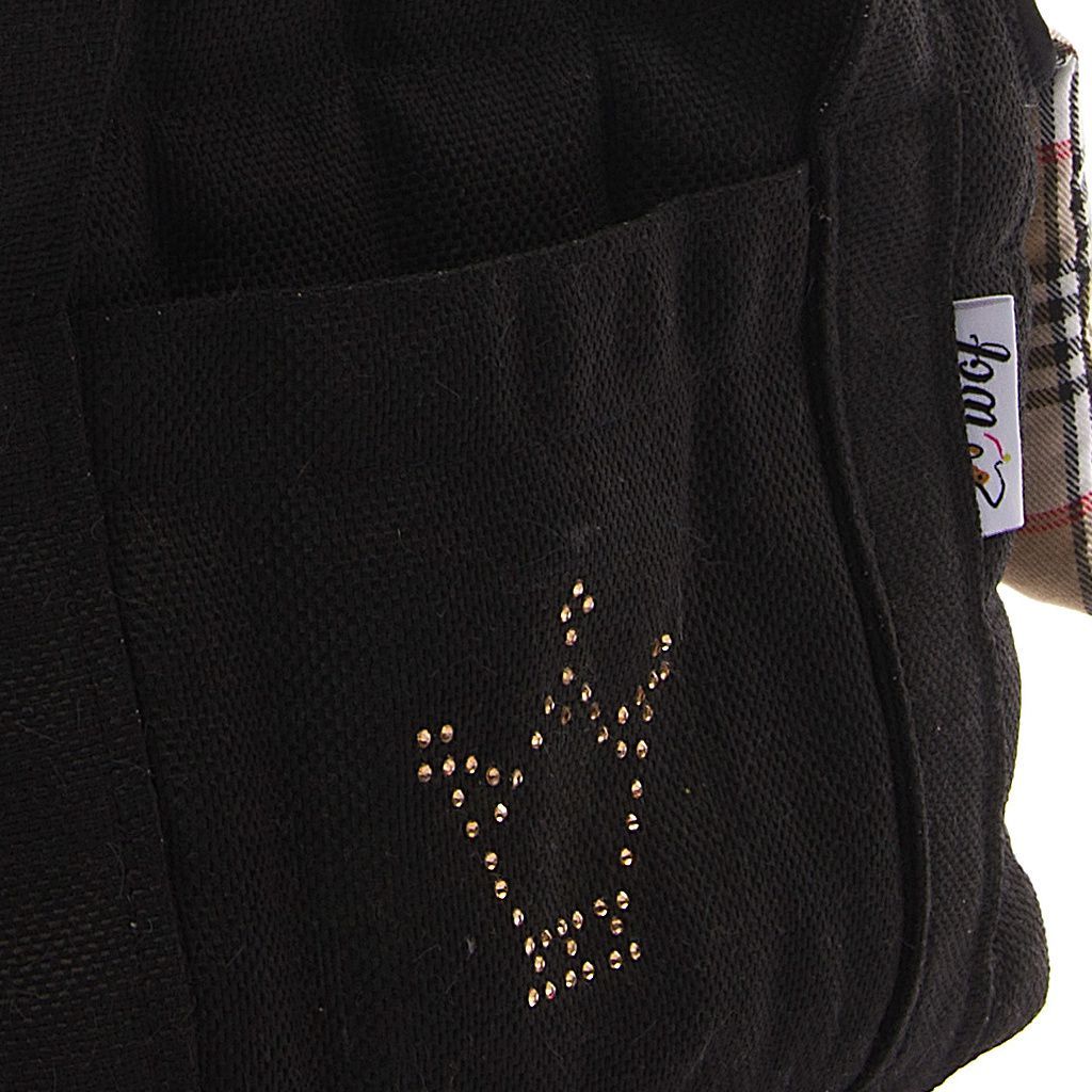 Bolso de doble tapa negro forro cuadros beige detalle 3 Bolso de doble tapa negro forro cuadros beige detalle 3