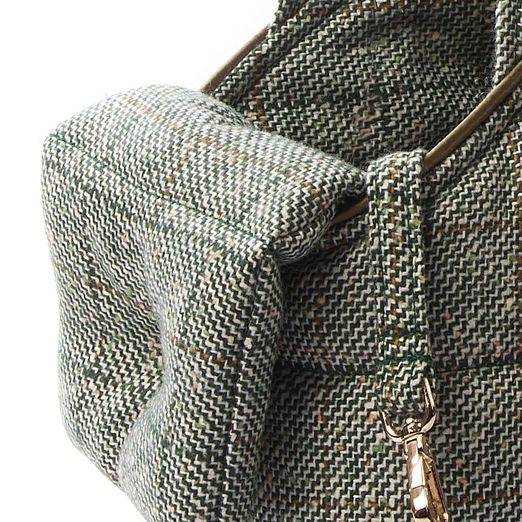 bolso tapeta tonos verdes patron lineas detalle 1 bolso tapeta tonos verdes patron lineas detalle 1