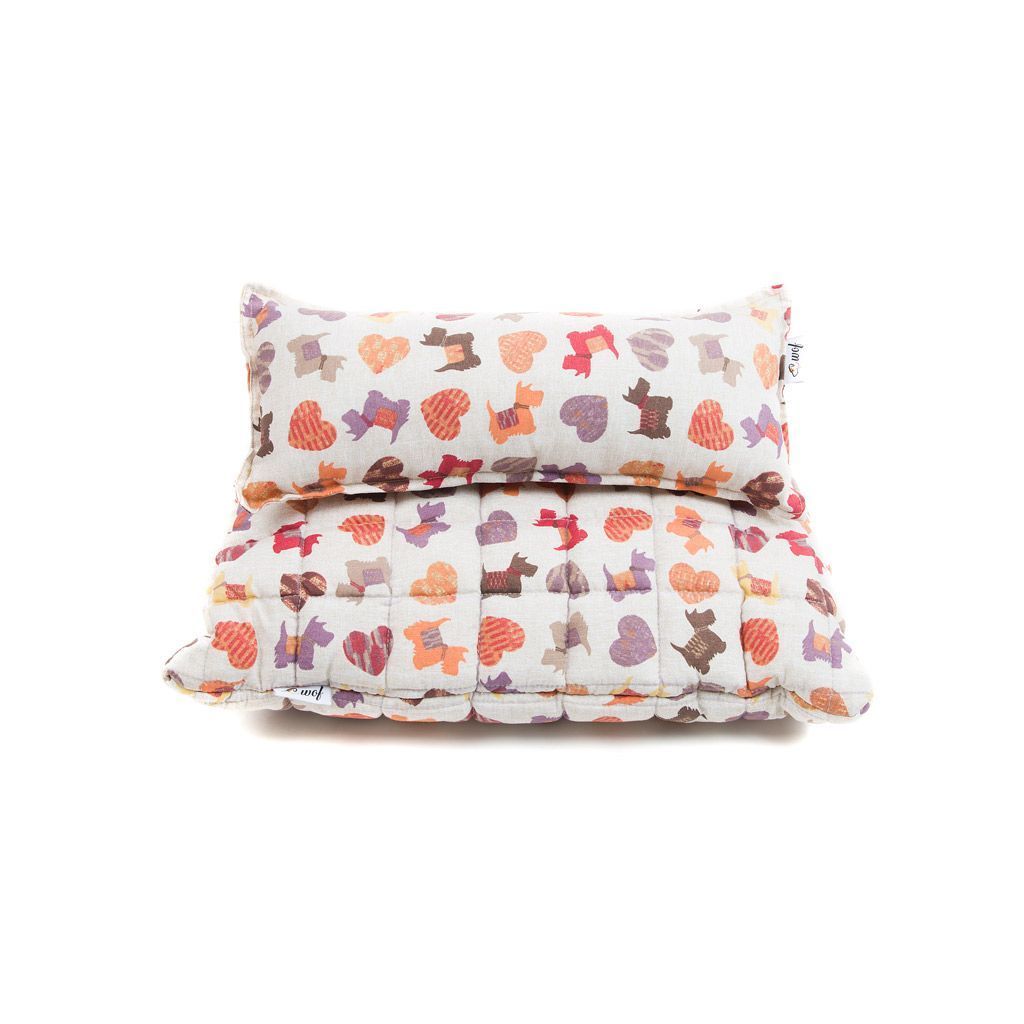 Funda de cojin con estampado de perritos y corazones Funda de cojin con estampado de perritos y corazones