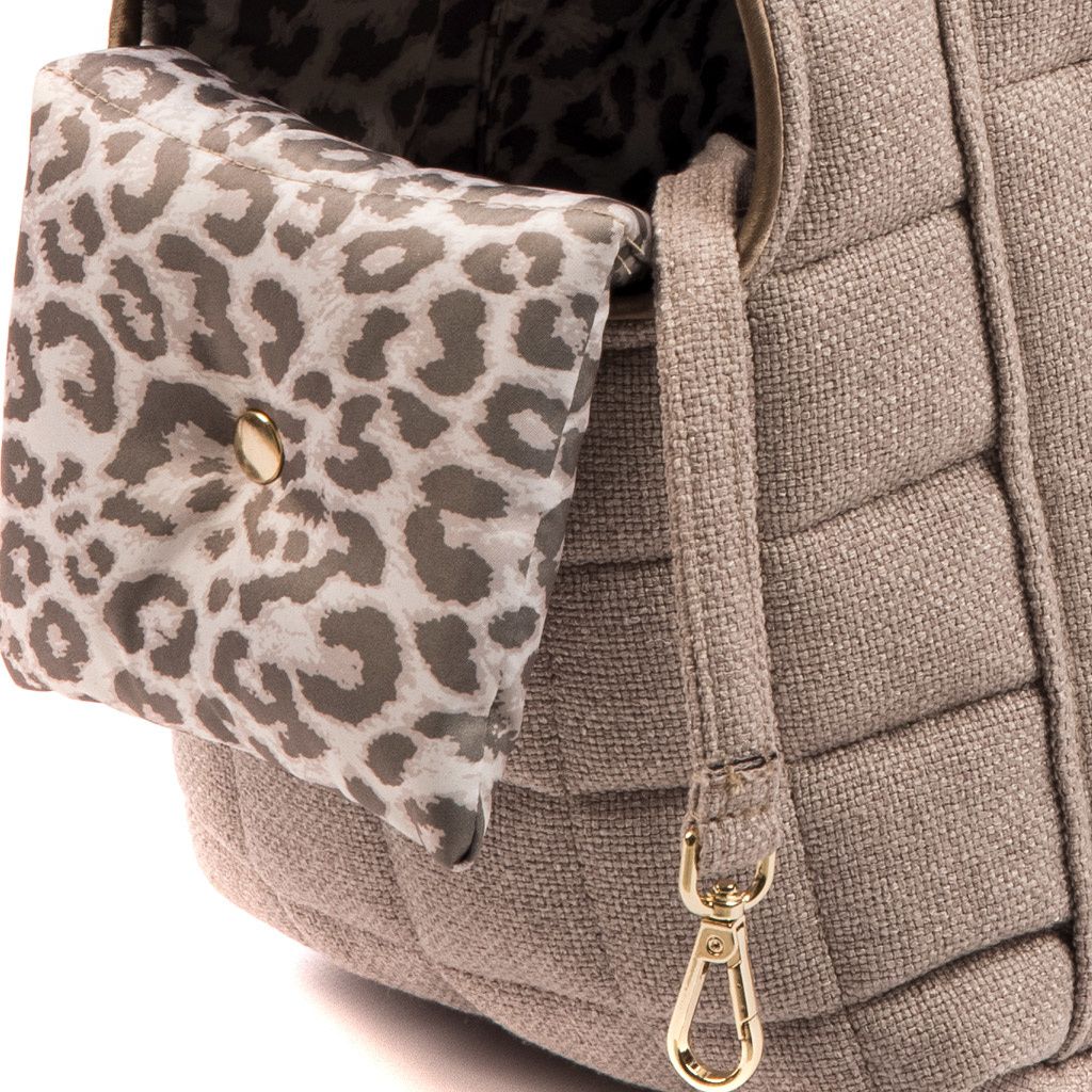 bolso doble tapa beige tostado forro animal print detalle bolso doble tapa beige tostado forro animal print detalle