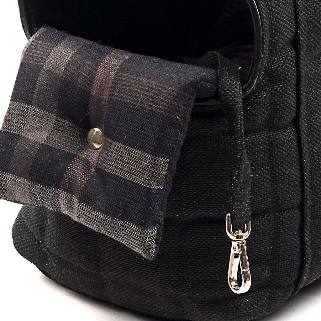bolso doble tapa negro forro cuadros detalle bolso doble tapa negro forro cuadros detalle