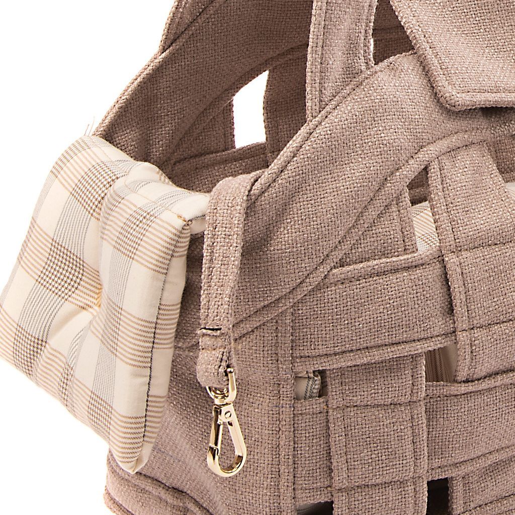 bolso rejilla beige arena forro beige lineas cruzadas detalle bolso rejilla beige arena forro beige lineas cruzadas detalle