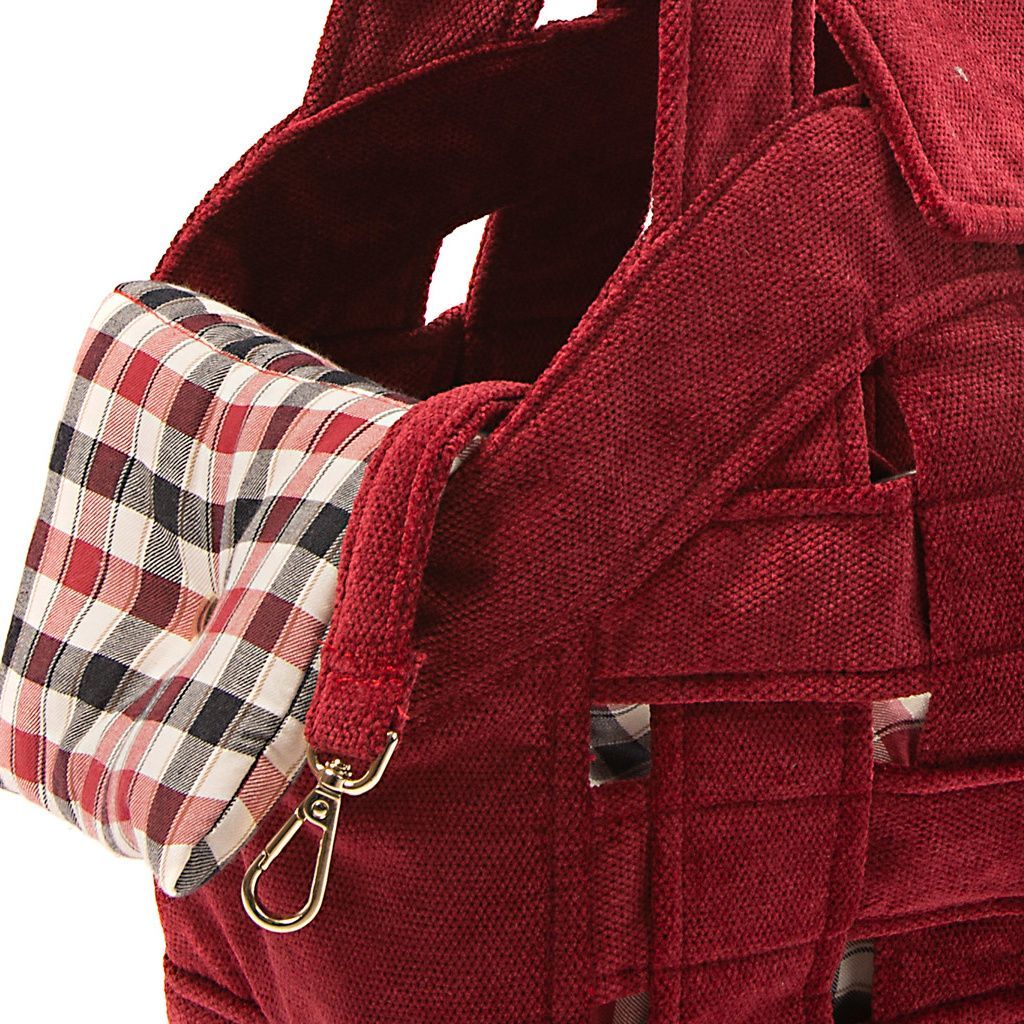 bolso rejilla rojo forro cuadros rojos azules detalle bolso rejilla rojo forro cuadros rojos azules detalle