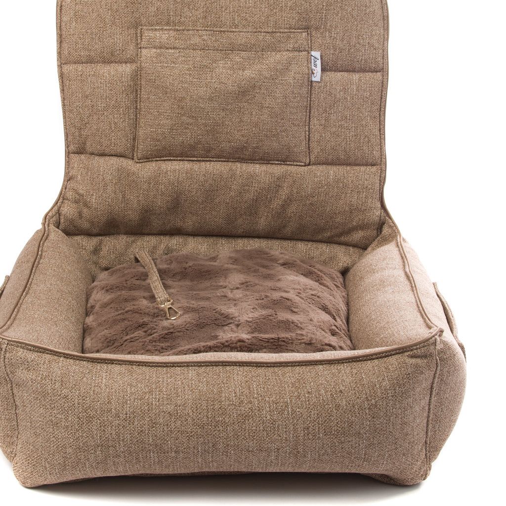 cama coche marron cojin pelo corto detalle cama coche marron cojin pelo corto detalle